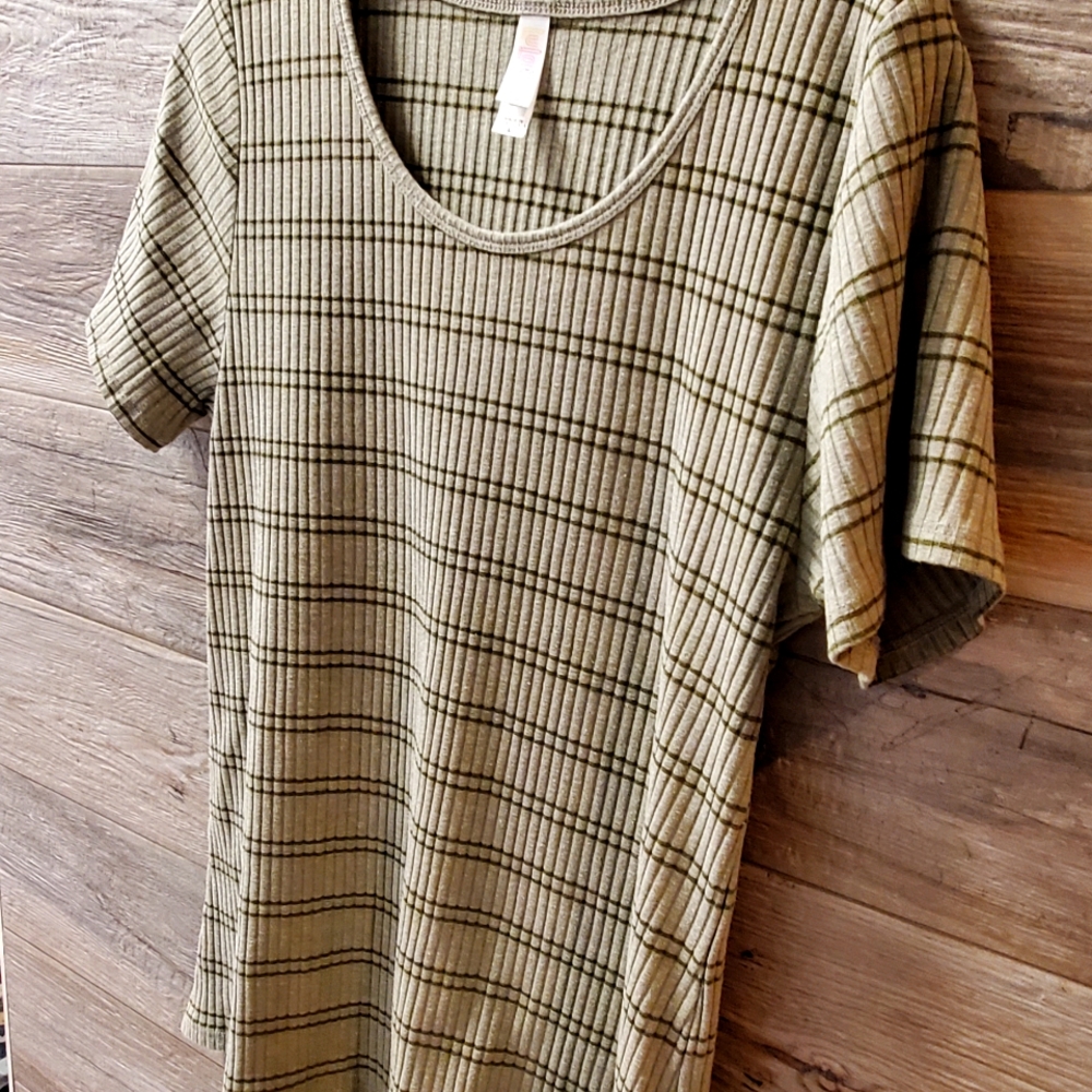 Lularoe Classic T